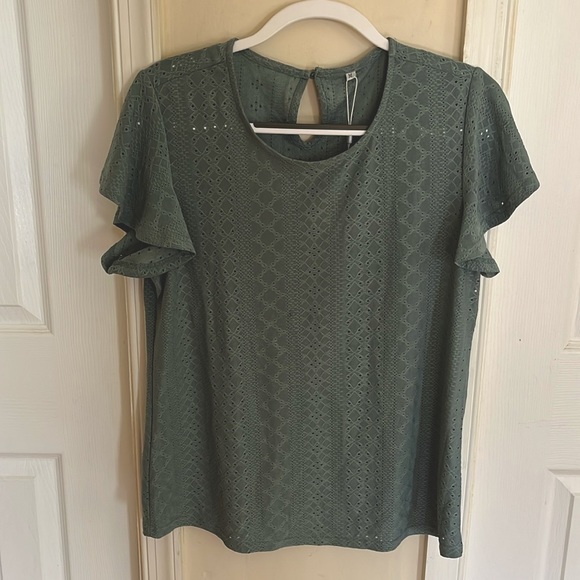 NWT Ruffle Sleeve Crewneck T-shirt Casual Blouse - Picture 3 of 5